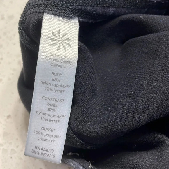 ATHLETA woman’s black and grey leggings - Picture 12 of 14